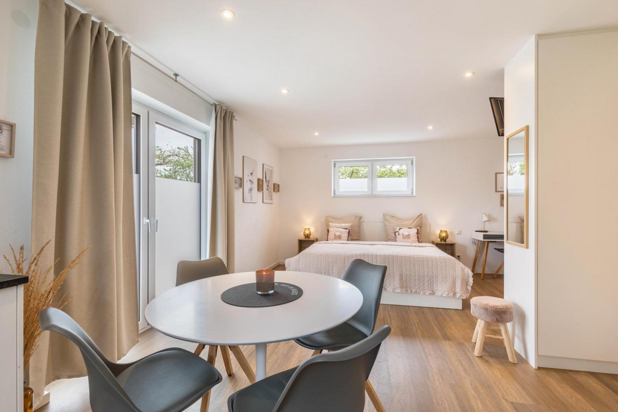 Studio 2 Parkside Apartments Guenzburg Ngoại thất bức ảnh